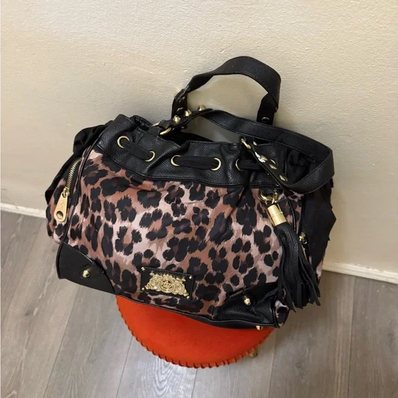 Leopard Print Designer Handbag - Picture 3 of 16